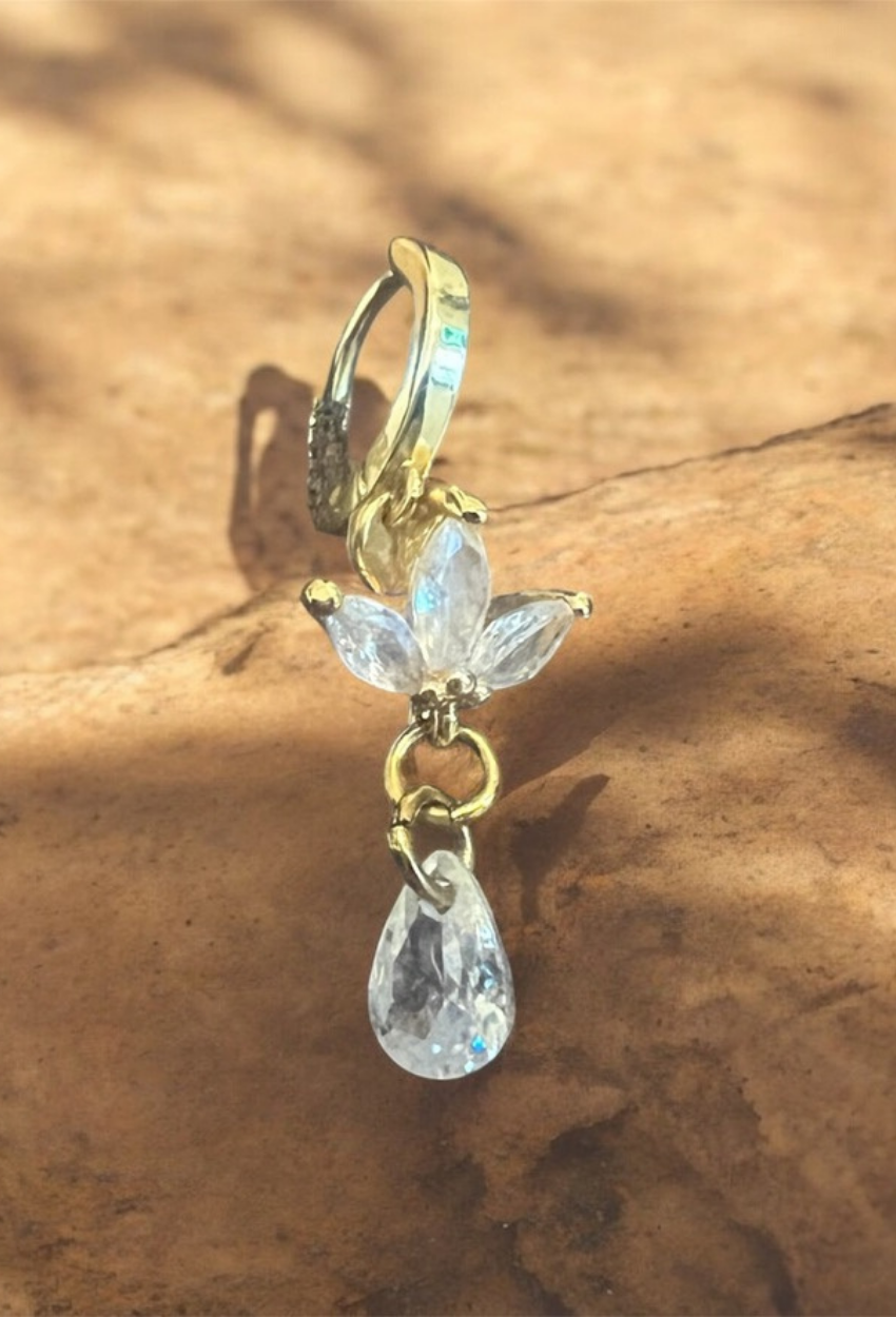 Mignardise mini-créole fleur zircons