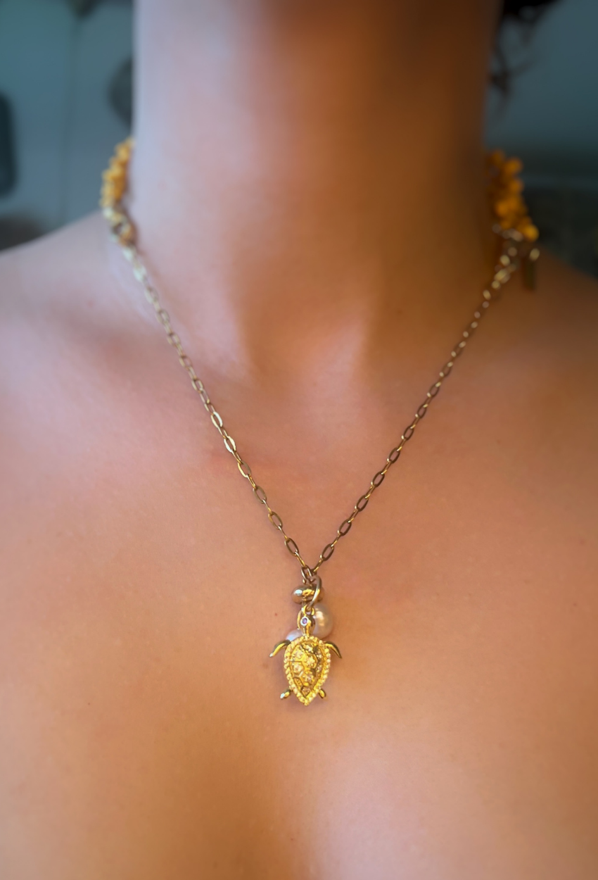HONU_collier